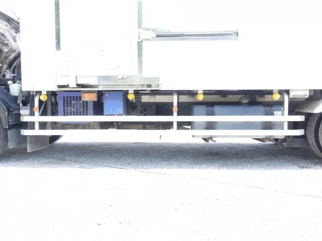 いすゞ フォワード TKG-FRR90T2(2WD)の写真26
