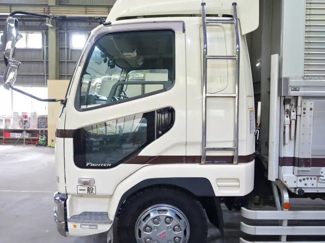 三菱 ファイター PDG-FK62FZ(2WD)の写真5