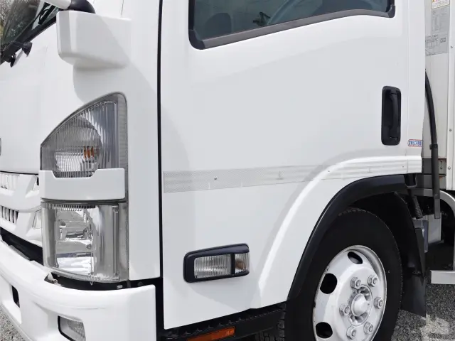 いすゞ エルフ 2RG-NPR88AN(2WD)の写真14