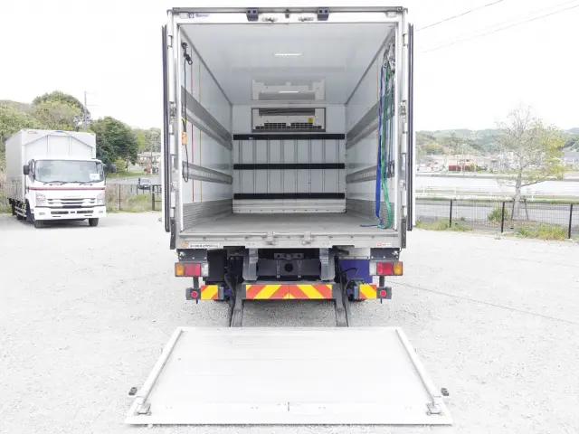 いすゞ エルフ 2RG-NPR88AN(2WD)の写真18