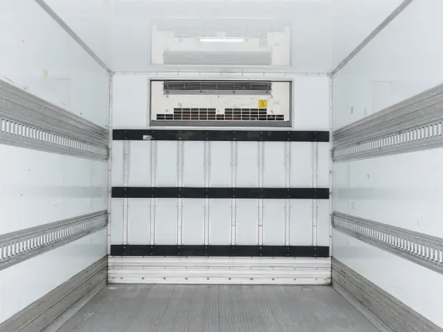 いすゞ エルフ 2RG-NPR88AN(2WD)の写真21