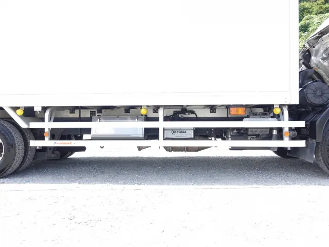 いすゞ フォワード TKG-FRR90T2(2WD)の写真16