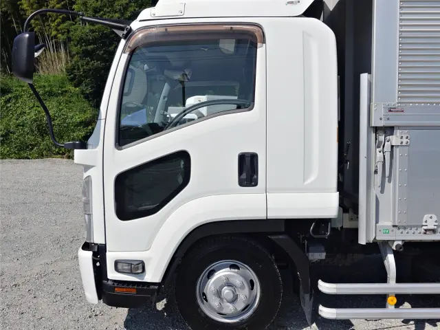 いすゞ フォワード TKG-FRR90T2(2WD)の写真8