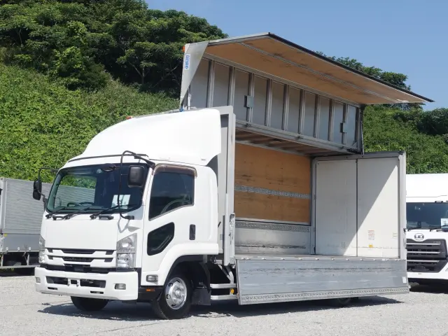 いすゞ フォワード TKG-FRR90T2(2WD)の写真23