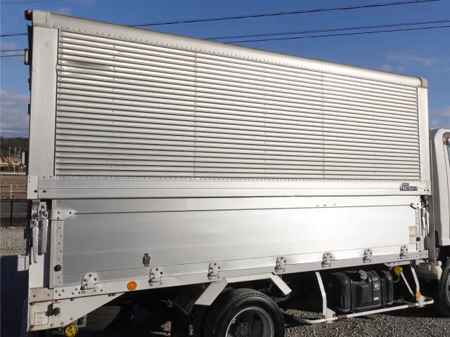 いすゞ エルフ TRG-NLR85AN(2WD)の写真9