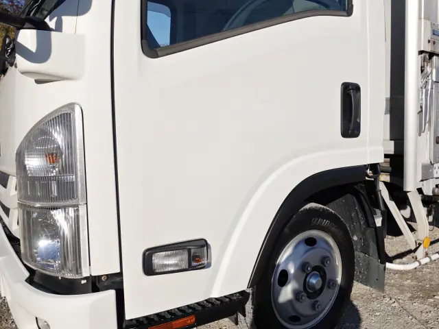 いすゞ エルフ TRG-NLR85AN(2WD)の写真13