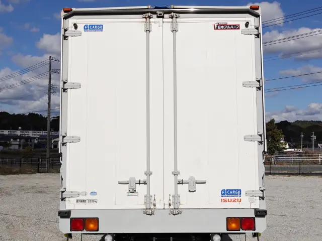 いすゞ フォワード TKG-FRR90T2(2WD)の写真10