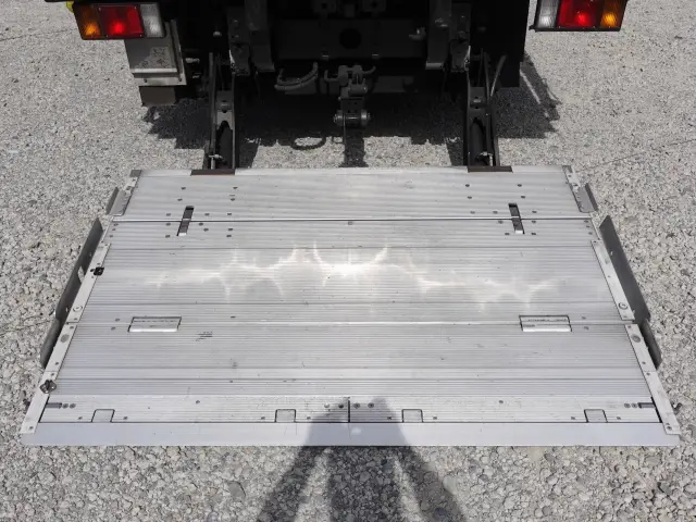 いすゞ エルフ TKG-NPR85AN(2WD)の写真13