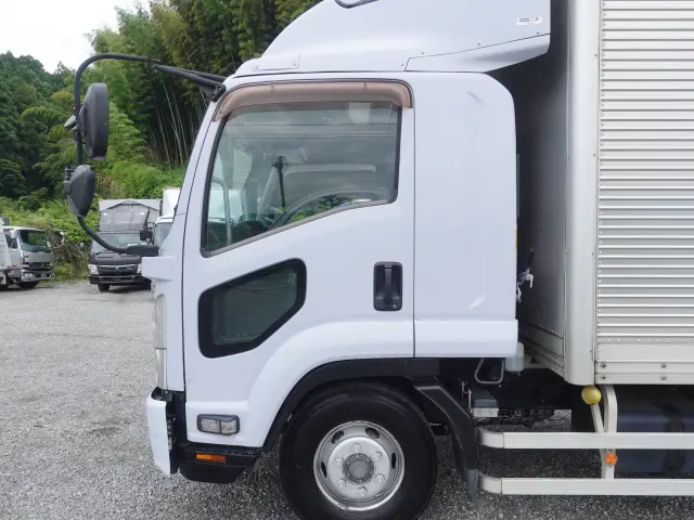 いすゞ フォワード SKG-FSR90T2(2WD)の写真8