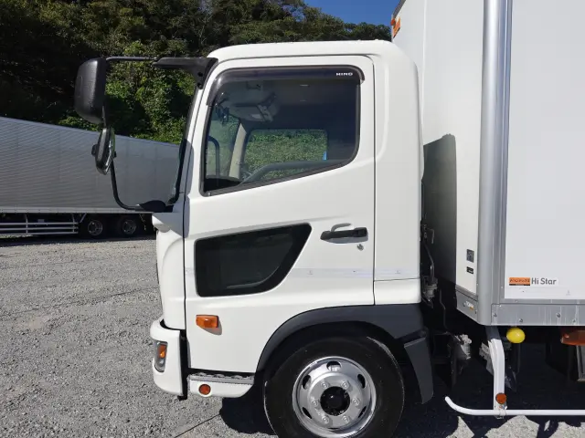 日野 レンジャー 2KG-FC2ABA(2WD)の写真10