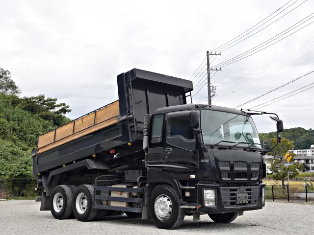 いすゞ ギガ QKG-CXZ77AT(6x4)の写真25