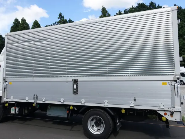 三菱 キャンター TKG-FEB90(2WD)の写真9