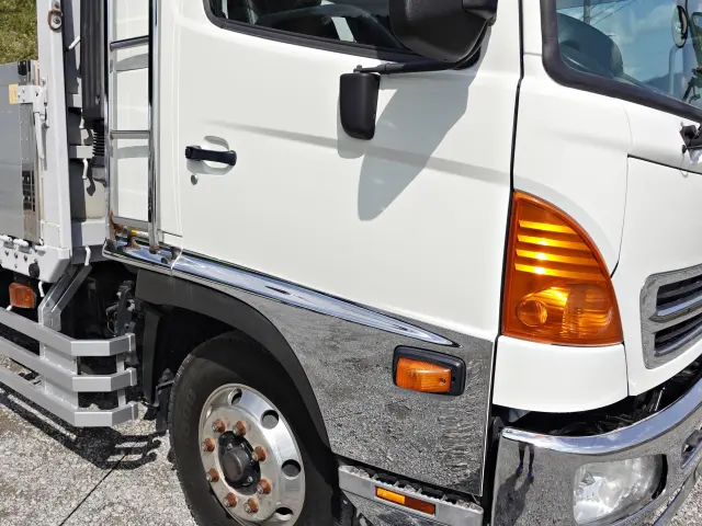 日野 レンジャー QKG-FE7JPAA(2WD)の写真8