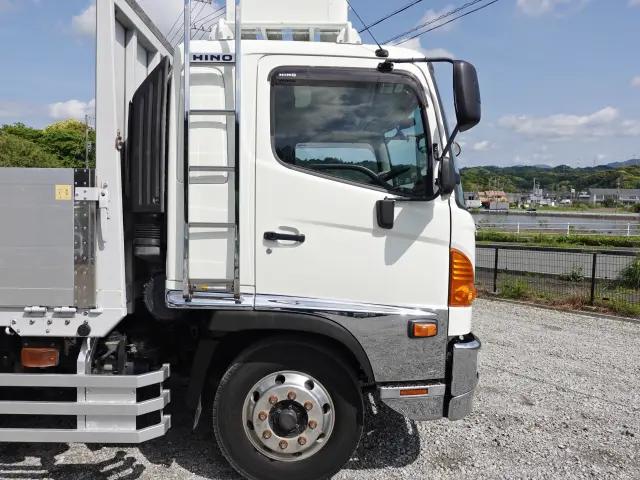 日野 レンジャー QKG-FE7JPAA(2WD)の写真9