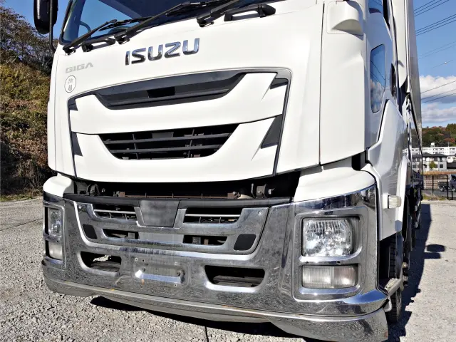 いすゞ ギガ QKG-CYJ77B(8x4)の写真4