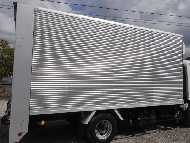 いすゞ エルフ TPG-NPR85AN(2WD)の写真10