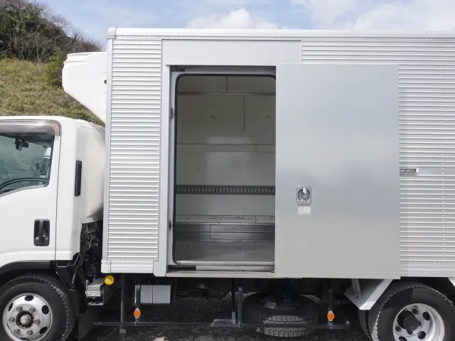 いすゞ エルフ TPG-NPR85AN(2WD)の写真16