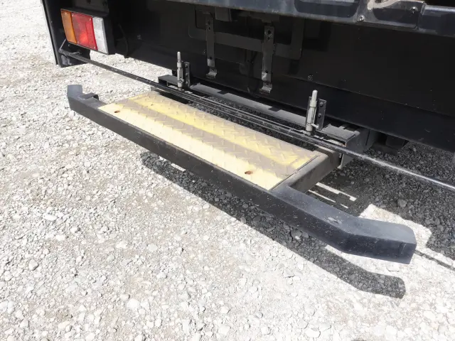 いすゞ エルフ TPG-NPR85AN(2WD)の写真18