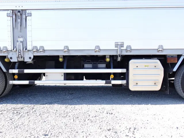 いすゞ ギガ QKG-CYJ77B(8x4)の写真20