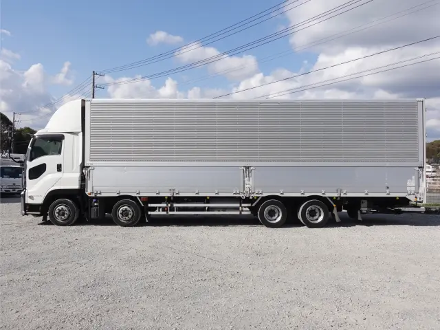 いすゞ ギガ 2PG-CYJ77C(8x4)の写真12