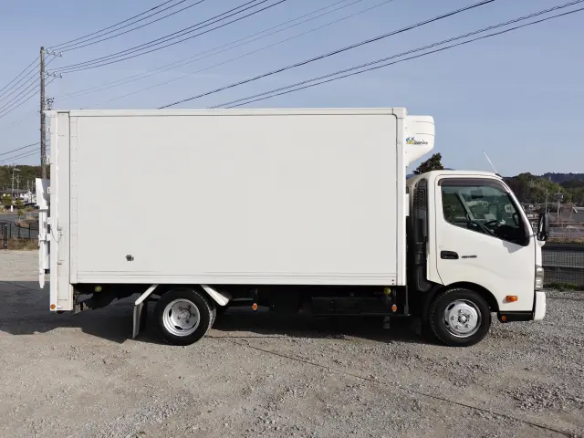 日野 デュトロ SKG-XZU710M(2WD)の写真9