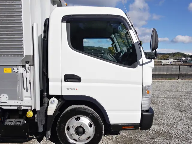 三菱 キャンター 2PG-FEB50(2WD)の写真13