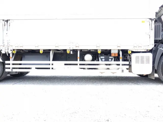 日野 プロフィア QPG-FR1EXEG(2WD)の写真13