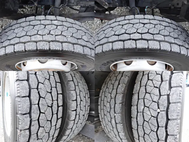 日野 レンジャー LKG-FJ7JLAG(2WD)の写真12