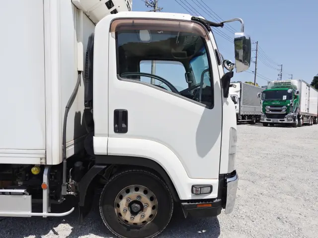 いすゞ フォワード TKG-FRR90S2(2WD)の写真6
