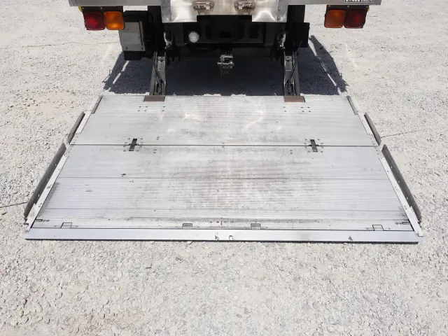 いすゞ フォワード TKG-FRR90S2(2WD)の写真14