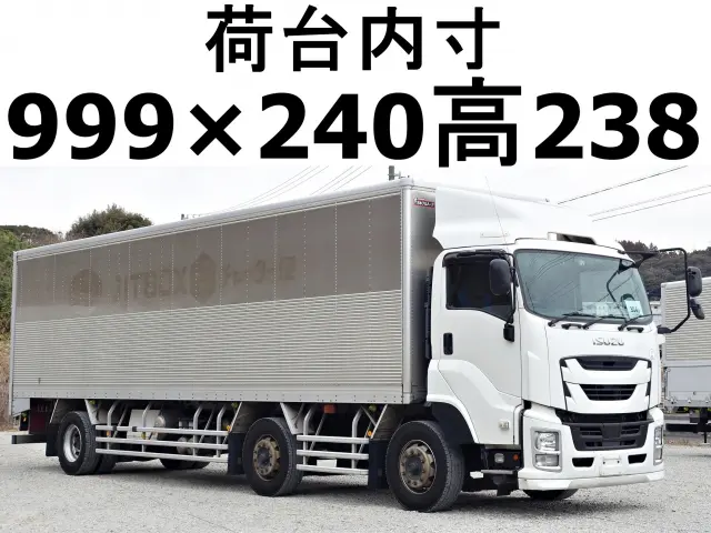 いすゞ ギガ QKG-CYE77BZ(6x2)の写真1
