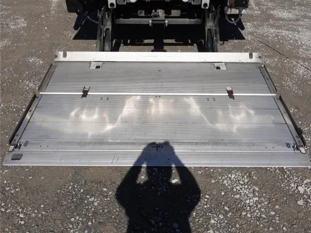 三菱 ファイター QKG-FK62FZ(2WD)の写真16