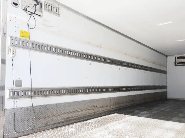 三菱 ファイター QKG-FK62FZ(2WD)の写真18