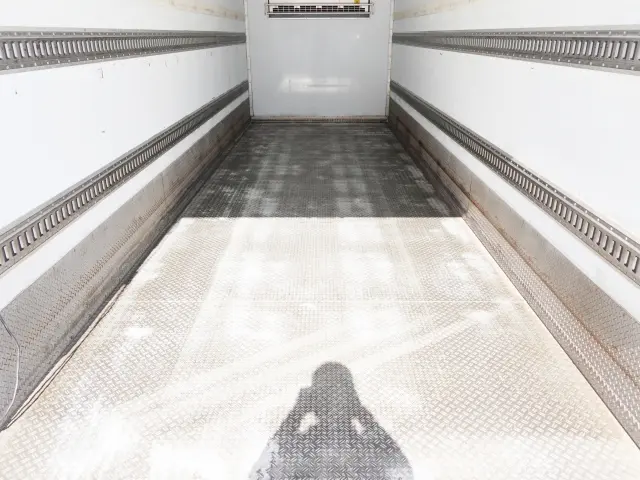 三菱 ファイター QKG-FK62FZ(2WD)の写真21