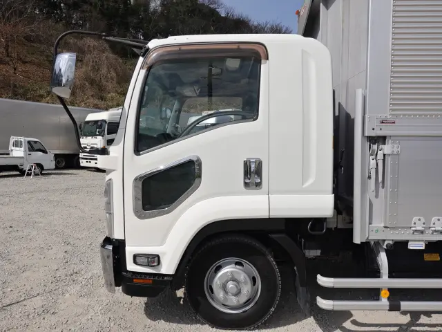 いすゞ フォワード TKG-FRR90T2(2WD)の写真12