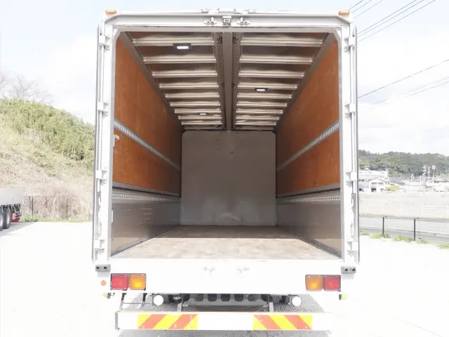 いすゞ フォワード TKG-FRR90T2(2WD)の写真13