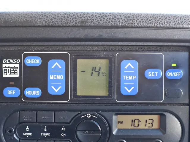 いすゞ ギガ QKG-CYL77B(2WD)の写真4