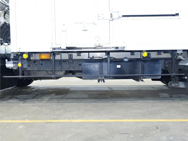 いすゞ フォワード TKG-FRR90T2(2WD)の写真17