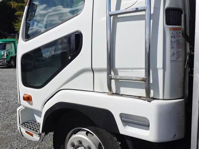 三菱 ファイター QKG-FK62FZ(2WD)の写真12