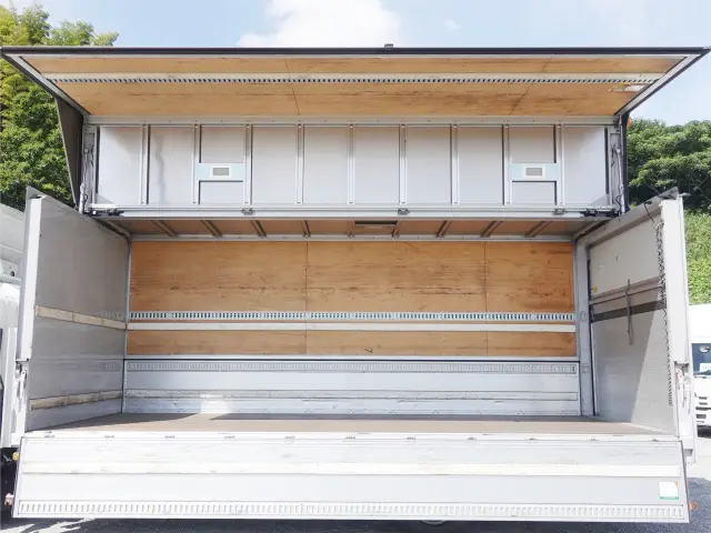 いすゞ フォワード TKG-FRR90S1(2WD)の写真10