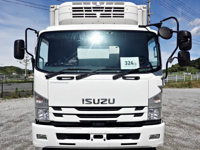 いすゞ フォワード 2PG-FRR90T2(2WD)の写真4