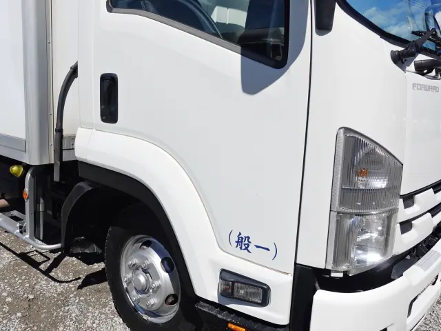 いすゞ フォワード 2PG-FRR90T2(2WD)の写真6