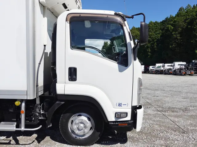 いすゞ フォワード 2PG-FRR90T2(2WD)の写真7
