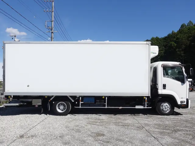 いすゞ フォワード 2PG-FRR90T2(2WD)の写真9