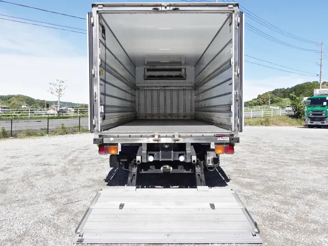 いすゞ フォワード 2PG-FRR90T2(2WD)の写真15