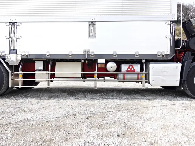 UD クオン 2PG-CD5CA(6x2)の写真25