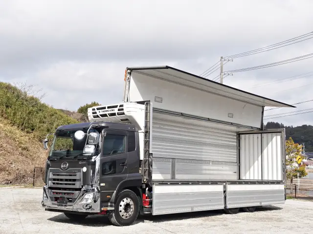 UD クオン 2PG-CD5CA(6x2)の写真32