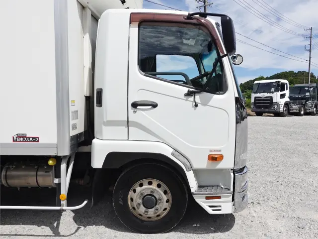 三菱 ファイター TKG-FK74F(2WD)の写真4