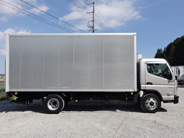 三菱 キャンター 2RG-FEB90(2WD)の写真9