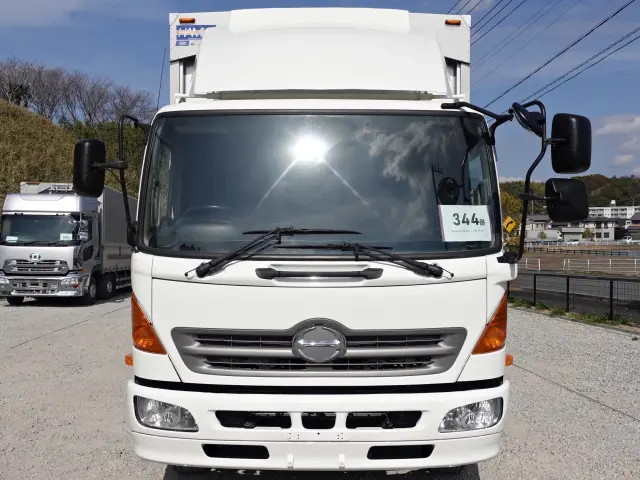 日野 レンジャー LKG-FJ7JNAA(2WD)の写真3